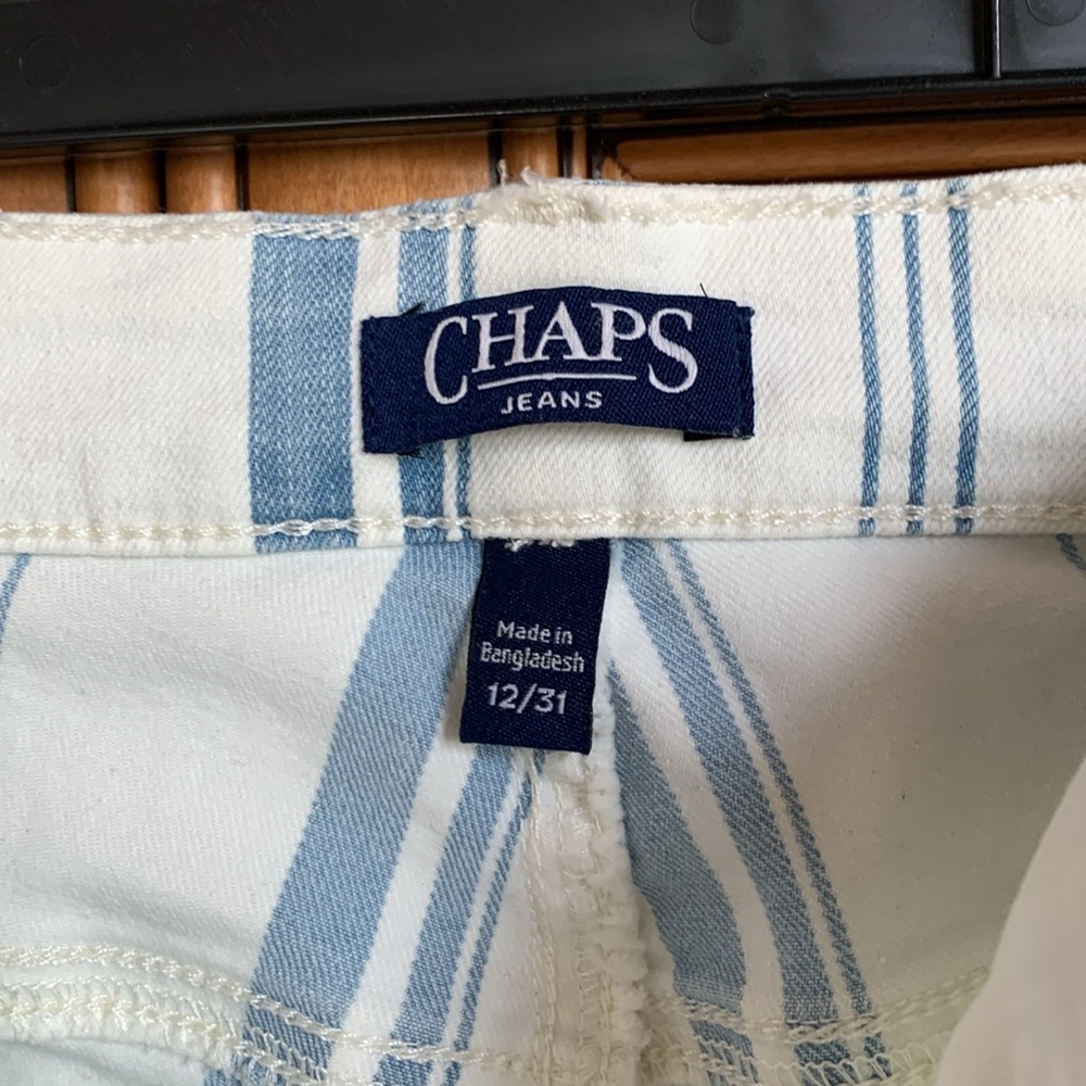Jeans - Picture 2 of 2